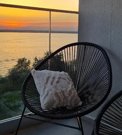 Apartment Golden Mirage Sunset Mamaia