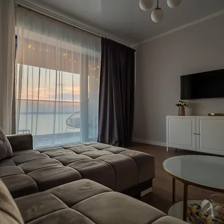 Apartment Golden Mirage Sunset